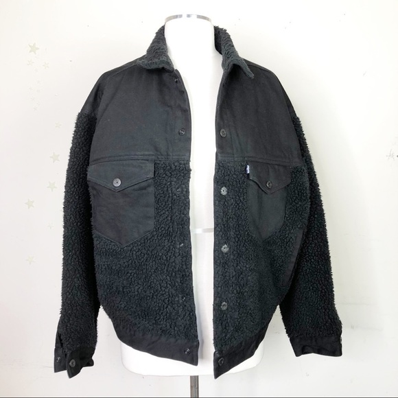 LEVI’S black denim Sherpa trucker jacket - Picture 3 of 14
